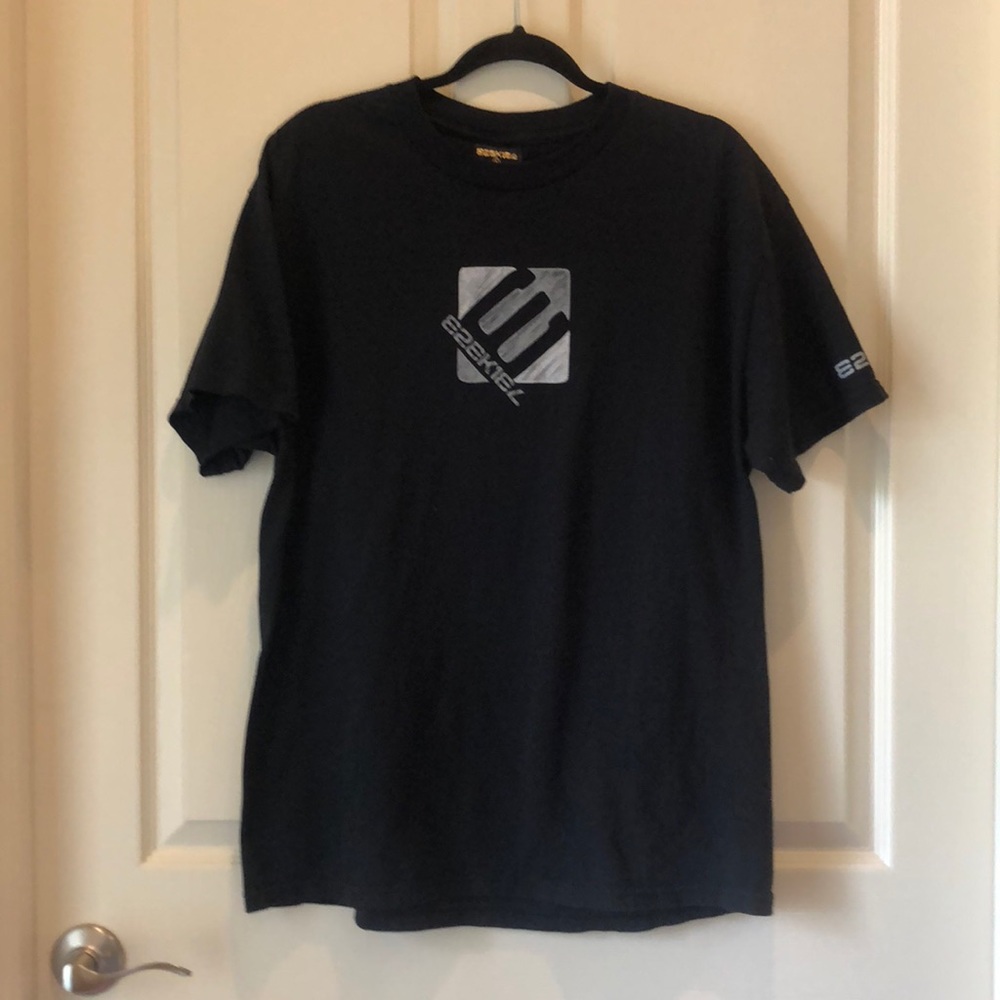 Men’s Ezekiel  T-shirt size Lg